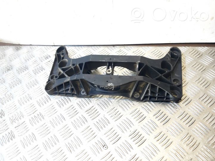 BMW 7 F01 F02 F03 F04 Supporto di montaggio scatola del cambio 22326788568