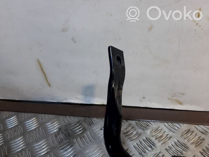 Audi Q3 8U Tylny stabilizator / drążek 1K0511305DT