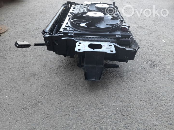 Volkswagen Jetta VI Set del radiatore 5K0121251S