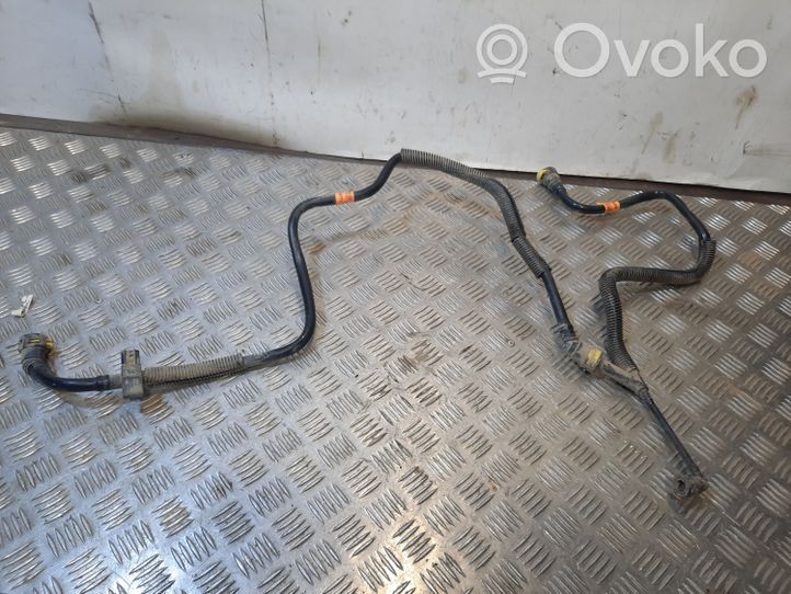 Ford Fusion II Linea/tubo/manicotto del vuoto DG939D333AD