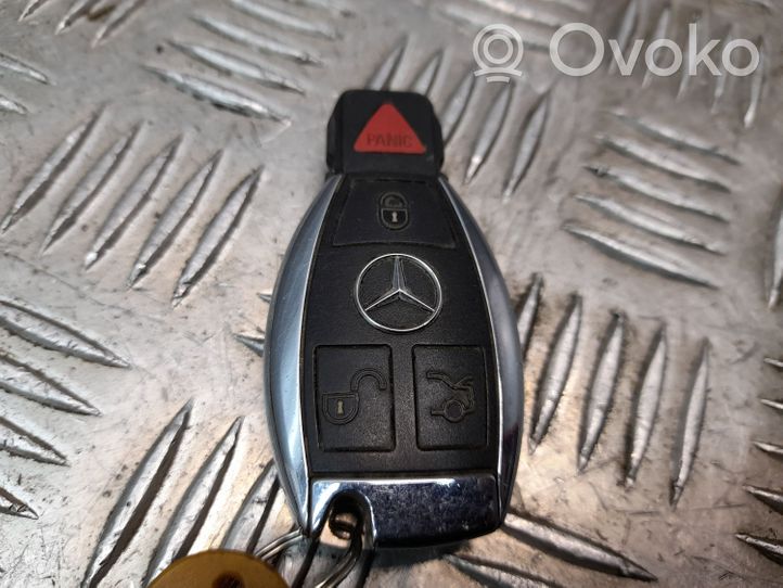 Mercedes-Benz E A207 Zündschlüssel / Schlüsselkarte 204Y50800200