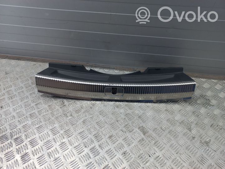 Audi A5 Rivestimento di protezione sottoporta del bagagliaio/baule 8W8864513C