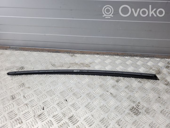 Audi A5 Listwa szyby czołowej / przedniej 8W6854328B