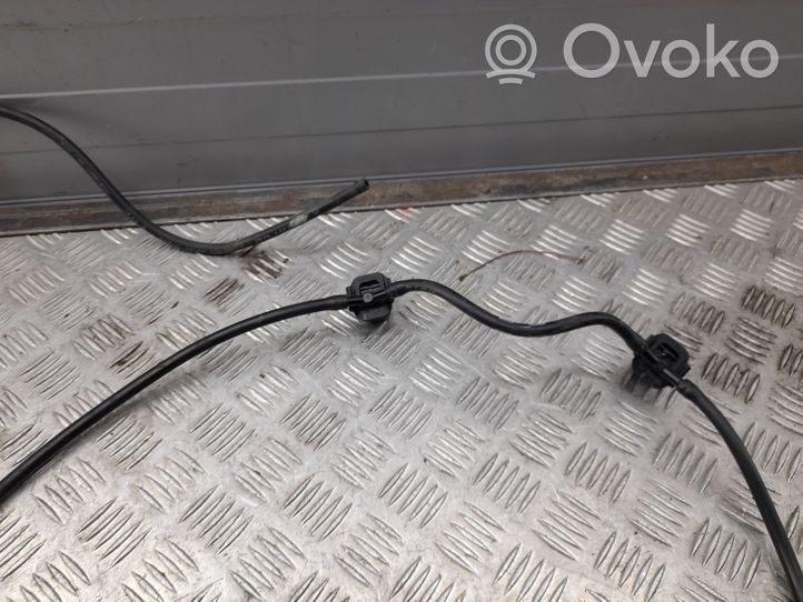 Mercedes-Benz GL X166 Ugello a spruzzo lavavetri per parabrezza A1668600992