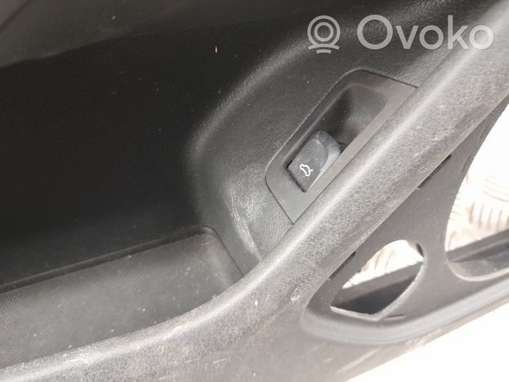 Audi A7 S7 4G Boczki / Poszycie drzwi przednich 4G8867105