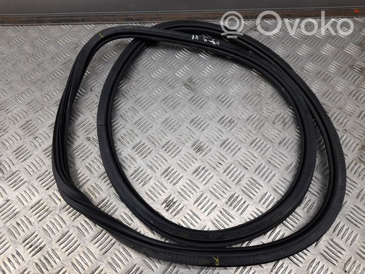 Audi A3 S3 8V Front door rubber seal 8V5831721