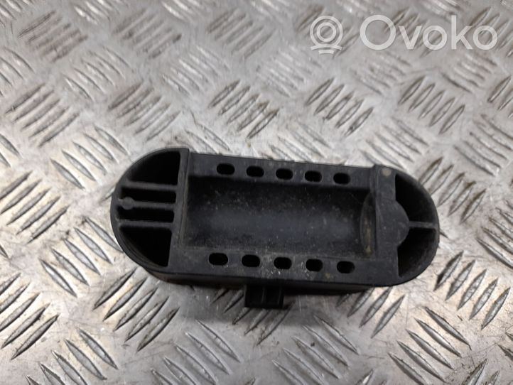 Audi Q7 4M Jacking socket point 4M0802847A