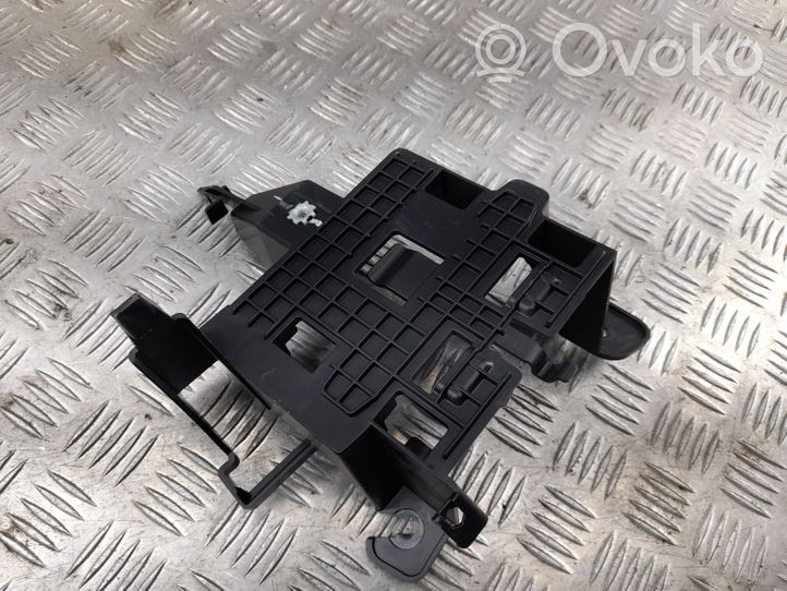 Chevrolet Camaro Holder (bracket) 23332562