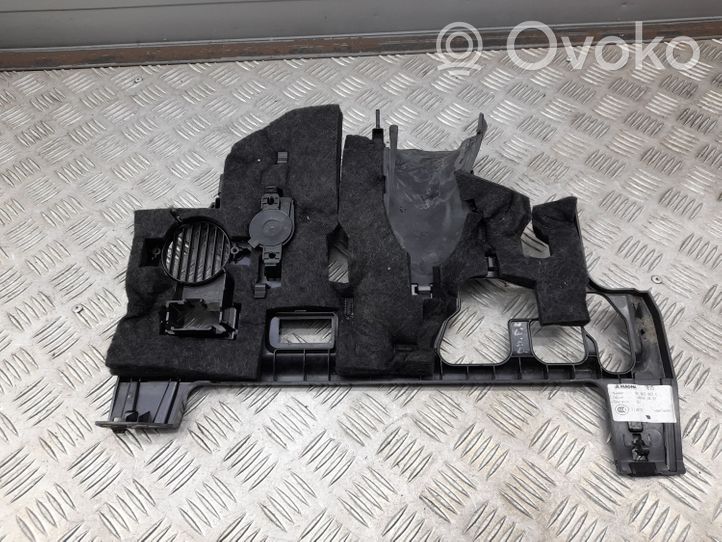 Audi A4 S4 B9 Paneļa dekoratīvās apdares vairogs (apakšējais) 8W1863083E