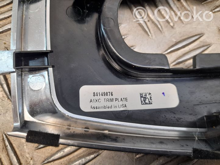 Chevrolet Camaro Rivestimento in plastica cornice della leva del cambio 84149876