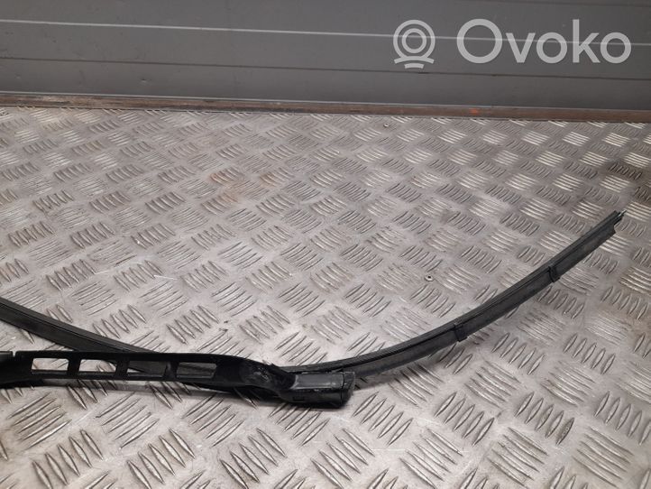 Mercedes-Benz GL X166 Front wiper blade arm 24028055