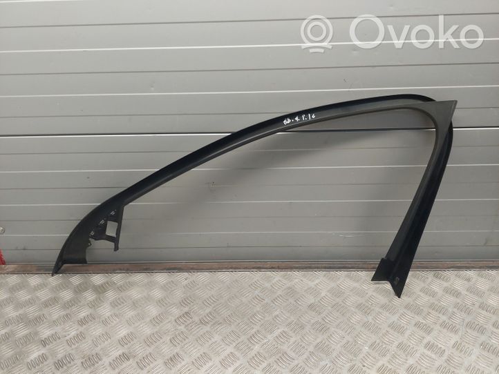 Audi A8 S8 D4 4H Front door window/glass frame 4H0867609A