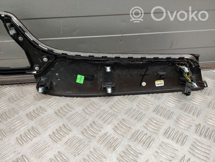 Mercedes-Benz GL X166 Panelės apdaila 4757400