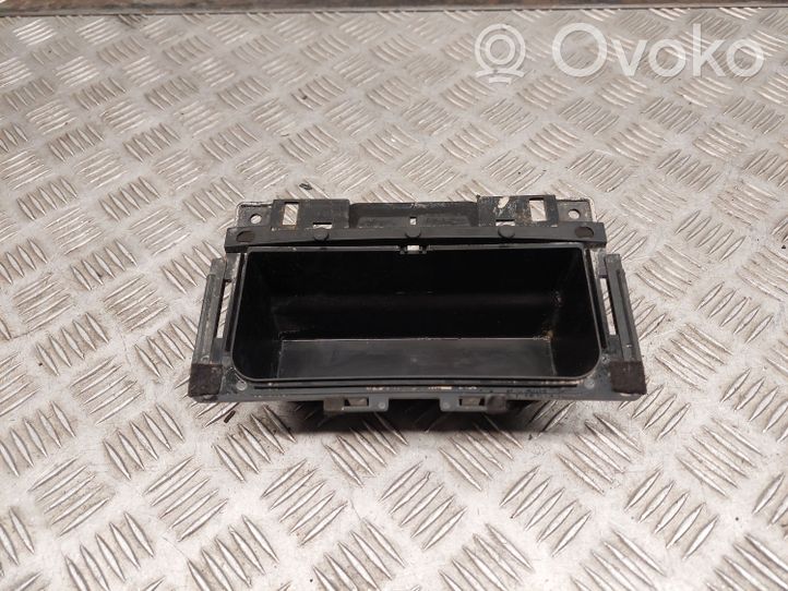 Audi A7 S7 4G Peleninė panelėje 4G0864131