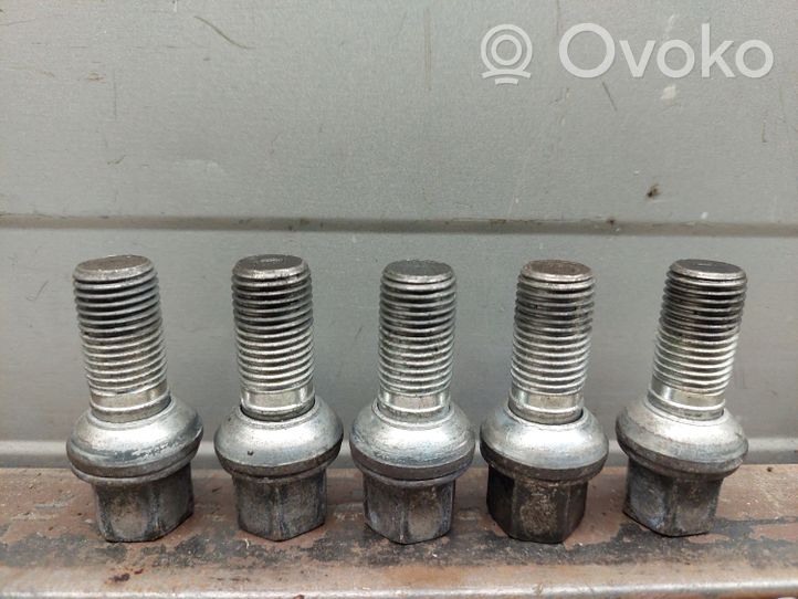 Audi A8 S8 D4 4H Nuts/bolts 