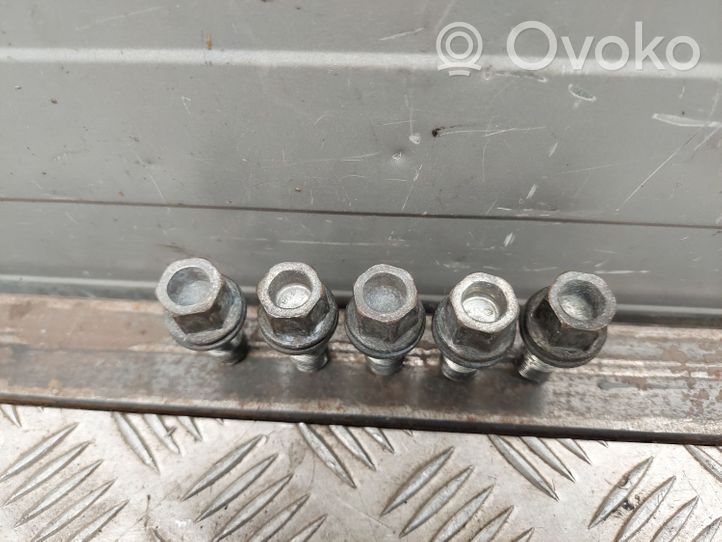 Audi S5 Facelift Nuts/bolts 