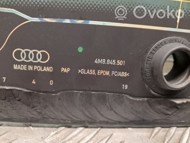 Audi Q8 Szyba tylna 4M8845501
