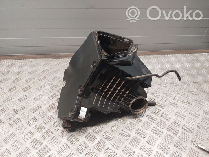 Audi S5 Boîtier de filtre à air 8K0133837A