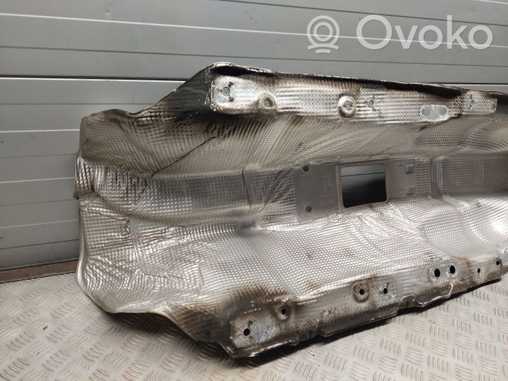 Volkswagen PASSAT CC Osłona termiczna rury wydechowej 3C0825661E