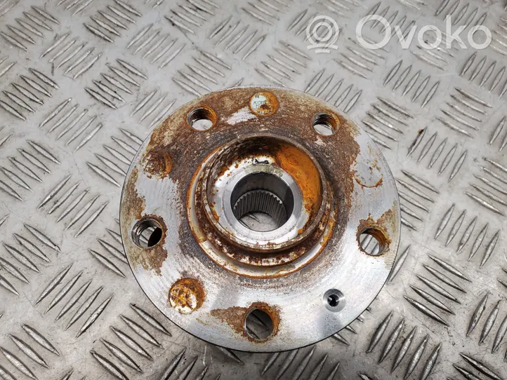 Audi Q3 F3 Cuscinetto a sfera della ruota anteriore 5Q0107621F