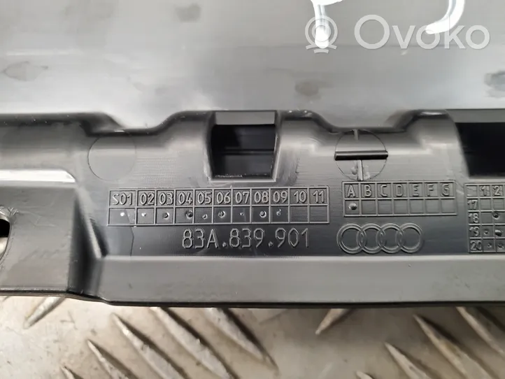 Audi Q3 F3 Rivestimento modanatura del vetro della portiera posteriore 83A839901