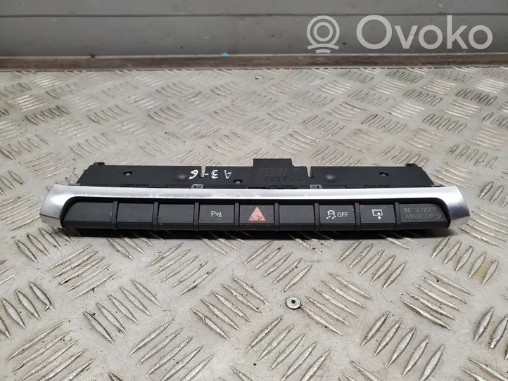 Audi A3 S3 8V Interruttore luci di emergenza 8V0925301AH