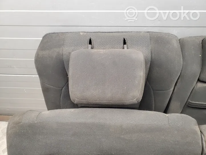 Dodge Durango Rear seat 