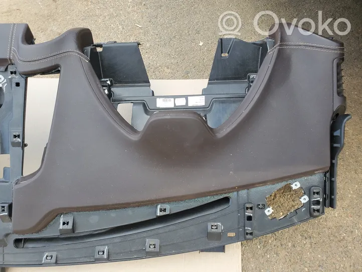 Porsche Cayenne (92A) Set interni 