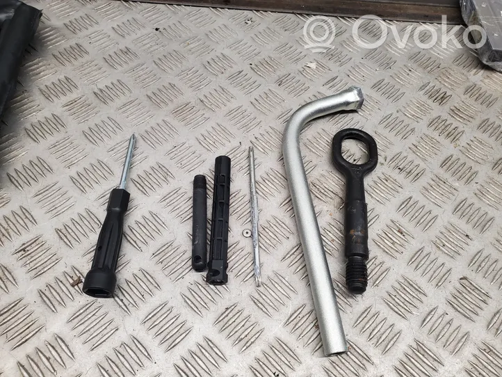 Audi A5 Tool set 