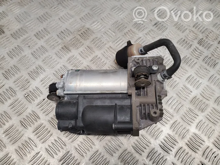 Mercedes-Benz GL X166 Ilmajousituksen kompressoripumppu A1663200104