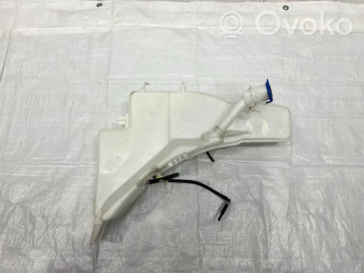 Land Rover Discovery 5 Windshield washer fluid reservoir/tank 