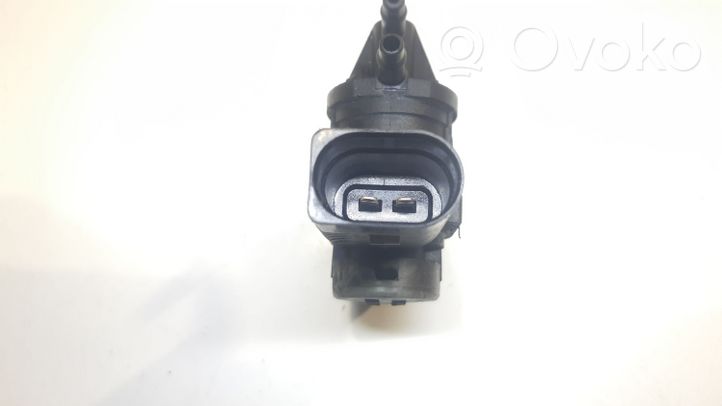 Volkswagen Golf VI Turboahtimen magneettiventtiili 1K0906283A