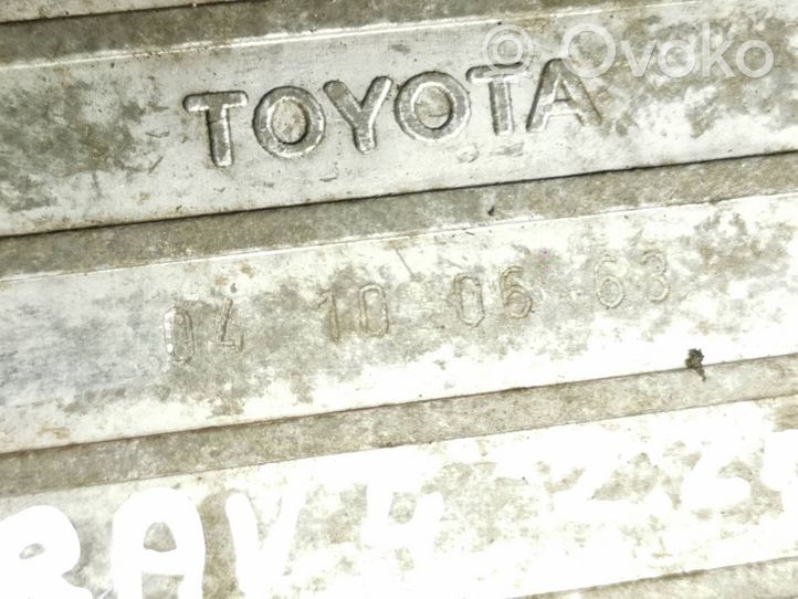 Toyota RAV 4 (XA30) Vakuumo pompa 04100663