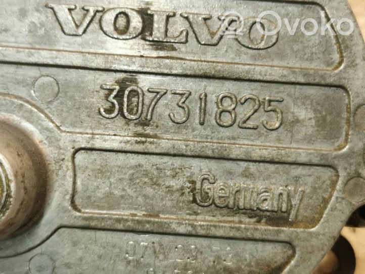 Volvo V70 Alipainepumppu 30731825