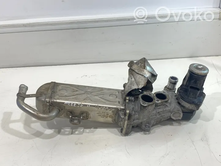 Volkswagen Golf VI EGR-venttiili/lauhdutin 03L131512DQ