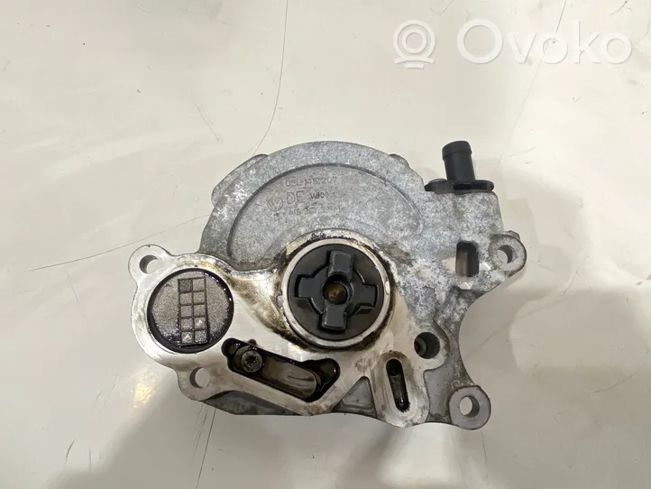 Skoda Octavia Mk2 (1Z) Pompa podciśnienia 03L100J