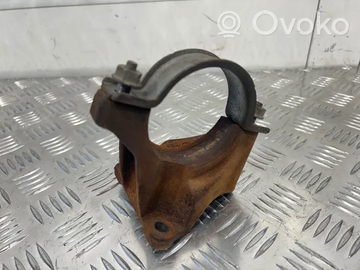 Volvo S60 Driveshaft support bearing bracket 31256827