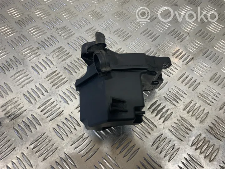 Volvo V70 Réservoir d'air sous vide 9646411180