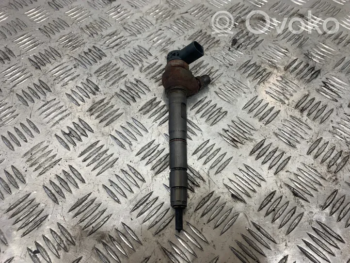 Volkswagen PASSAT CC Injecteur de carburant 03L130277J