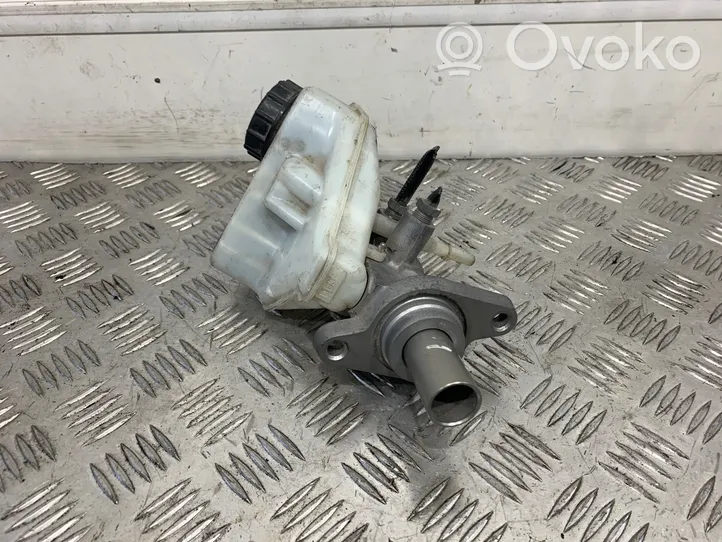 Volvo V60 Główny cylinder hamulca 03350885571