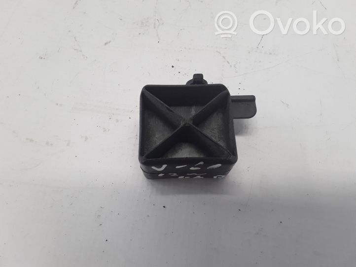 Volvo V60 Staffa di montaggio del radiatore 