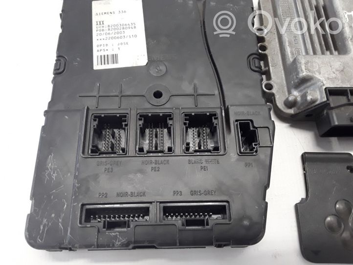 Renault Megane II Komputer / Sterownik ECU i komplet kluczy 