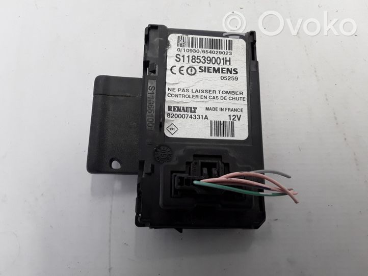 Renault Megane II Komputer / Sterownik ECU i komplet kluczy 