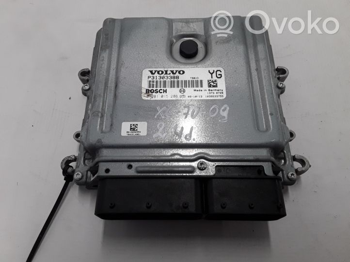 Volvo XC70 Calculateur moteur ECU 31303388