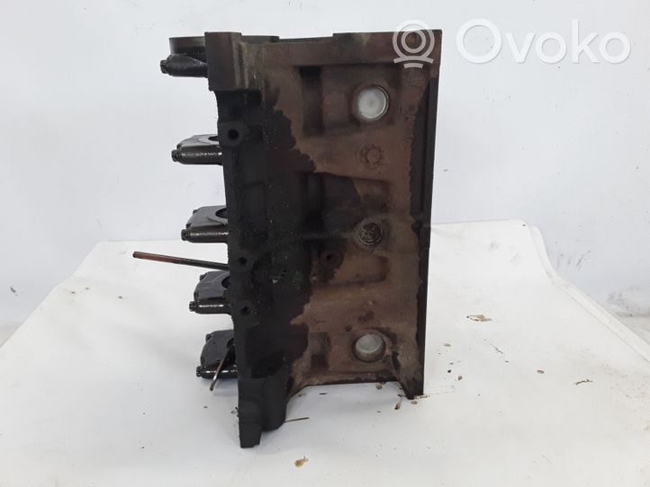 Renault Kangoo I Engine block 7701472829