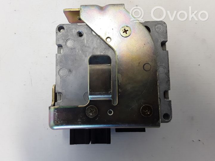 Renault Clio II Sensor de ángulo de la columna de dirección 8200149673