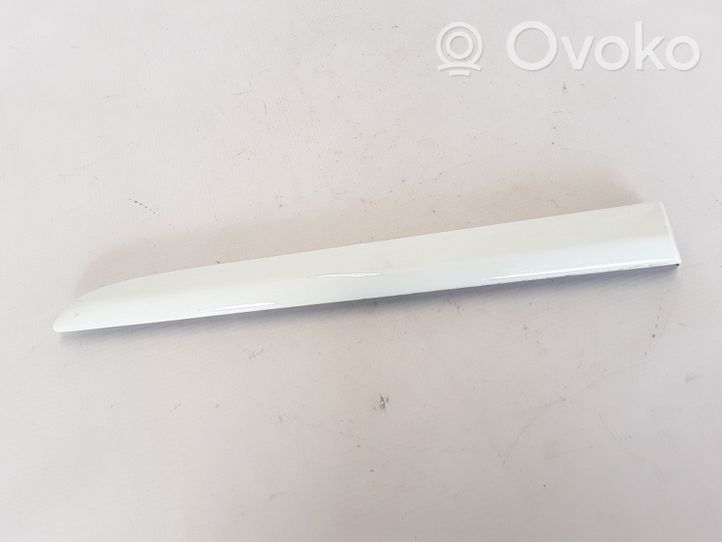 Renault Clio III Rivestimento parafango (modanatura) 