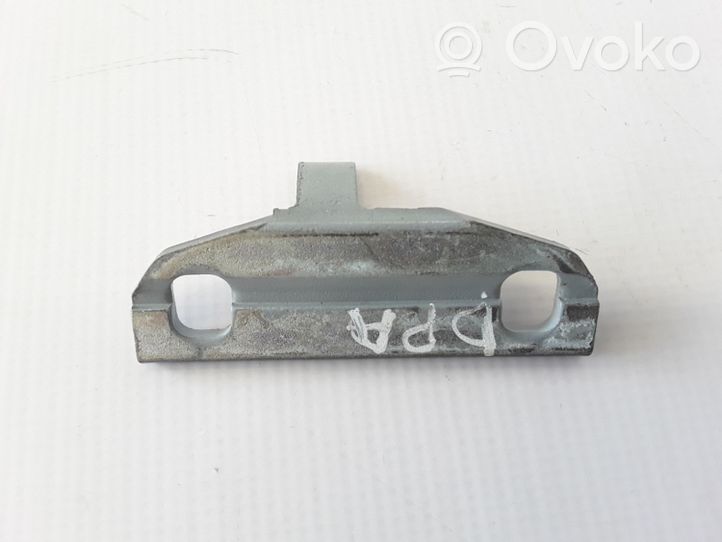 Volvo S60 Cerniera inferiore della portiera anteriore 31218523