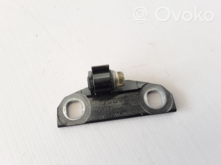 Volvo S60 Front door upper hinge 31218520