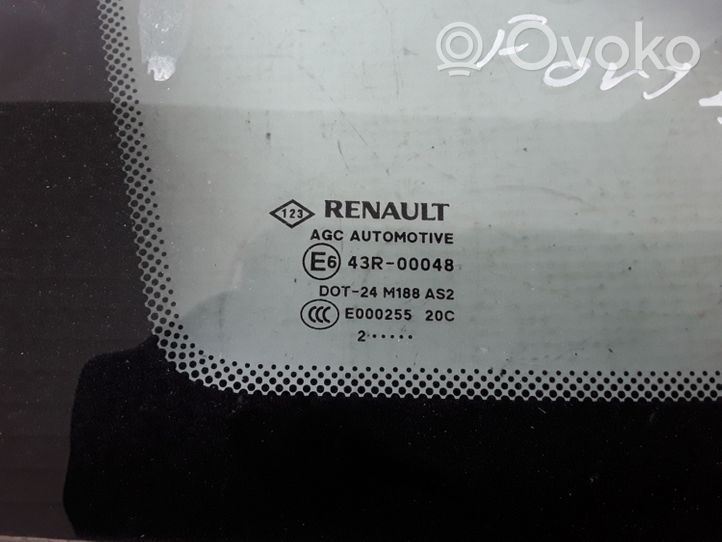 Renault Megane III Fenêtre latérale avant / vitre triangulaire 833070008R
